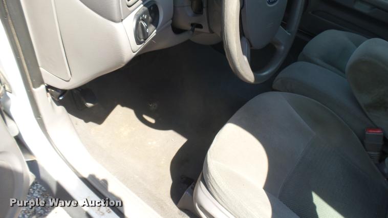 image for item DB3404 2006 Ford Taurus SE