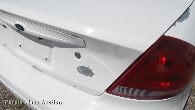 image for item DB3404 2006 Ford Taurus SE