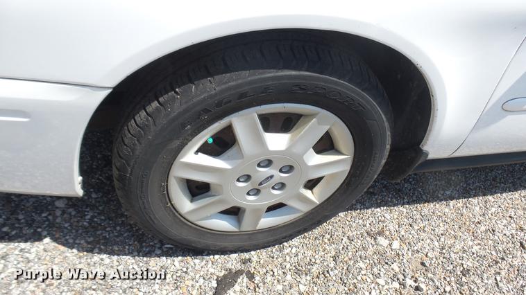 image for item DB3404 2006 Ford Taurus SE