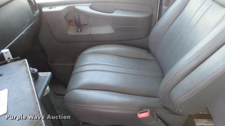 image for item DB3405 2011 Chevrolet Express 2500 Cargo van