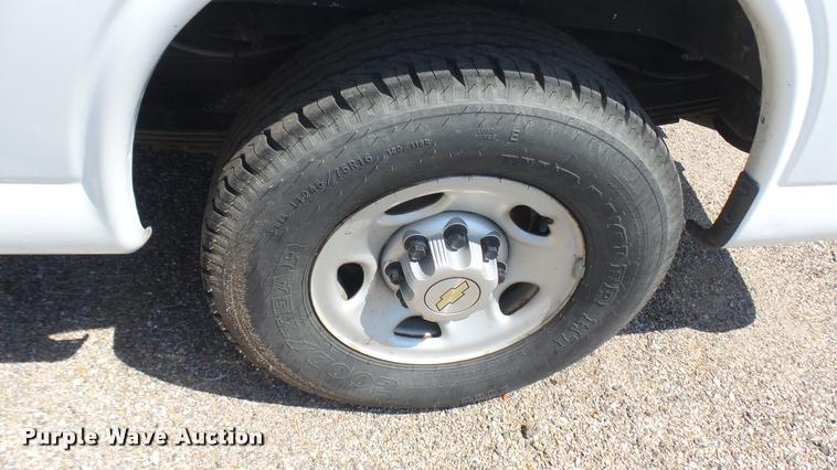 image for item DB3405 2011 Chevrolet Express 2500 Cargo van