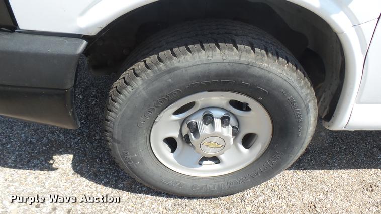 image for item DB3406 2014 Chevrolet Express 2500 Cargo van