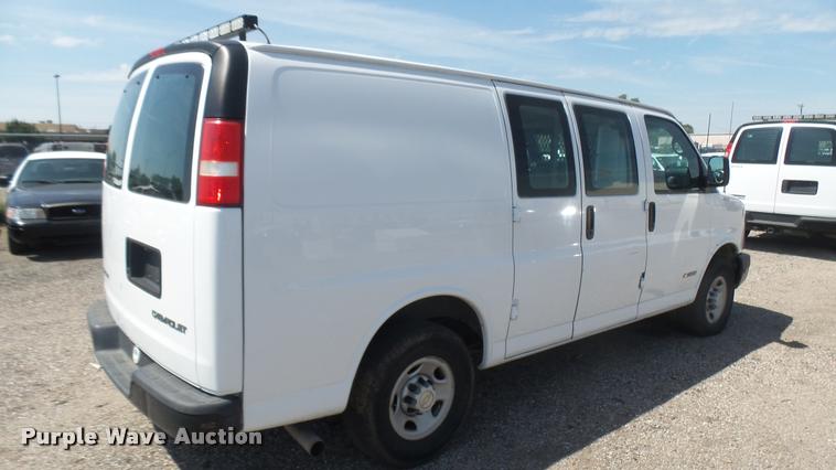 image for item DB3407 2005 Chevrolet Express 2500 Cargo van