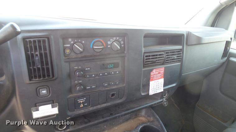 image for item DB3407 2005 Chevrolet Express 2500 Cargo van