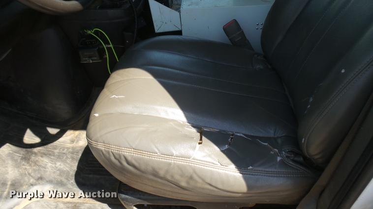 image for item DB3407 2005 Chevrolet Express 2500 Cargo van