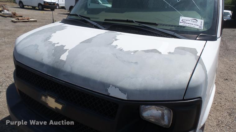 image for item DB3407 2005 Chevrolet Express 2500 Cargo van
