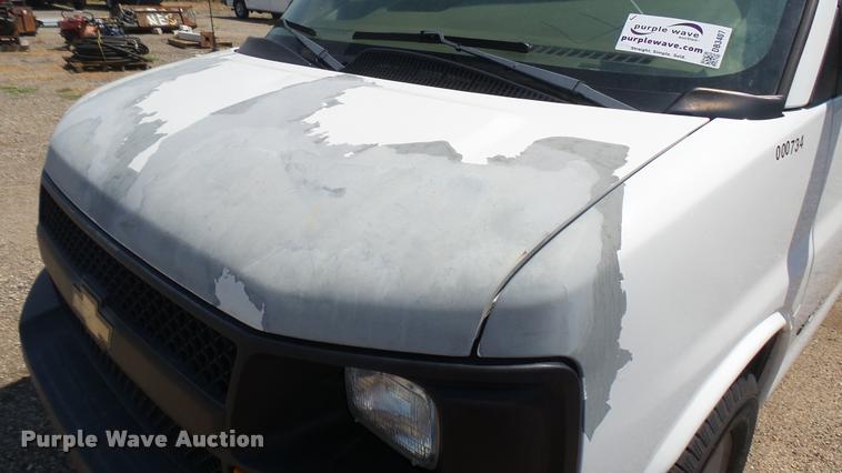 image for item DB3407 2005 Chevrolet Express 2500 Cargo van