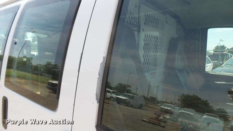 image for item DB3407 2005 Chevrolet Express 2500 Cargo van
