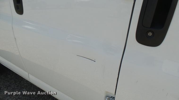 image for item DB3407 2005 Chevrolet Express 2500 Cargo van