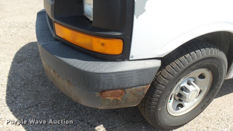 image for item DB3407 2005 Chevrolet Express 2500 Cargo van