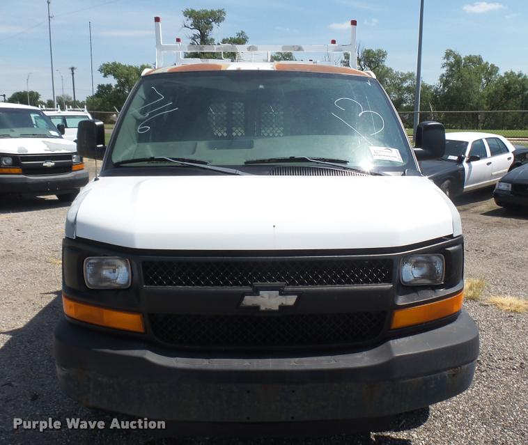 image for item DB3408 2005 Chevrolet Express 2500 Cargo van