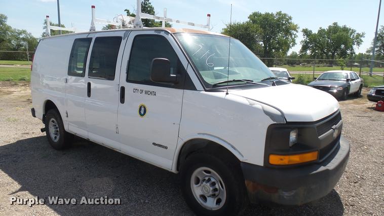 image for item DB3408 2005 Chevrolet Express 2500 Cargo van
