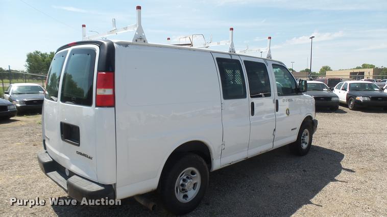 image for item DB3408 2005 Chevrolet Express 2500 Cargo van