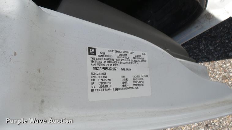 image for item DB3408 2005 Chevrolet Express 2500 Cargo van