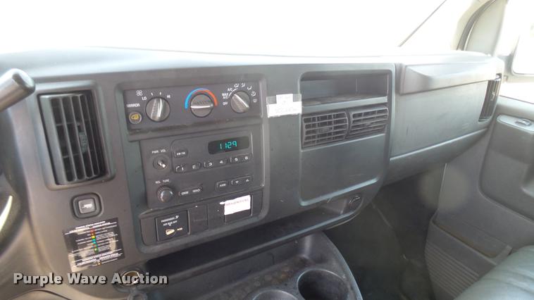 image for item DB3408 2005 Chevrolet Express 2500 Cargo van