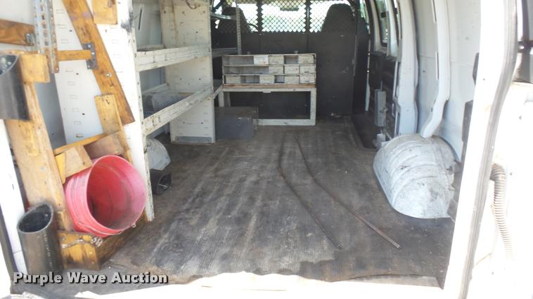 image for item DB3408 2005 Chevrolet Express 2500 Cargo van