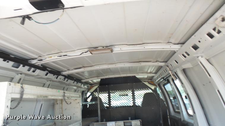 image for item DB3408 2005 Chevrolet Express 2500 Cargo van