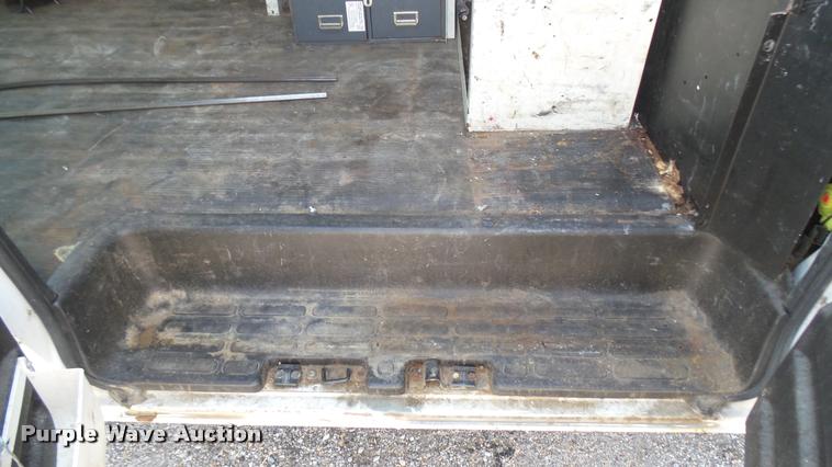 image for item DB3408 2005 Chevrolet Express 2500 Cargo van