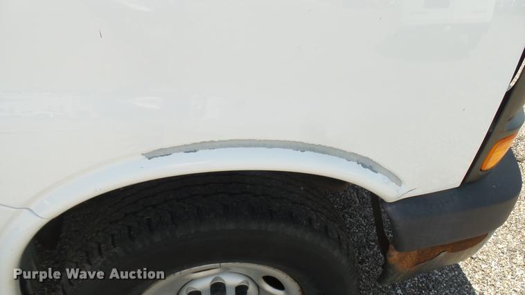 image for item DB3408 2005 Chevrolet Express 2500 Cargo van