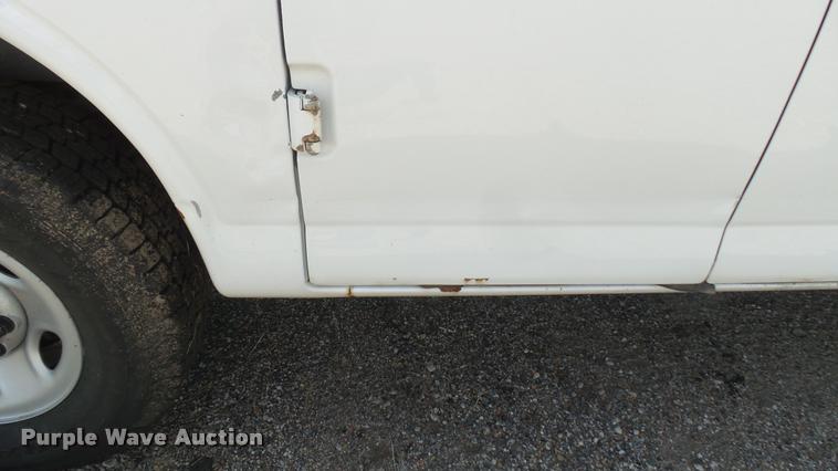 image for item DB3408 2005 Chevrolet Express 2500 Cargo van