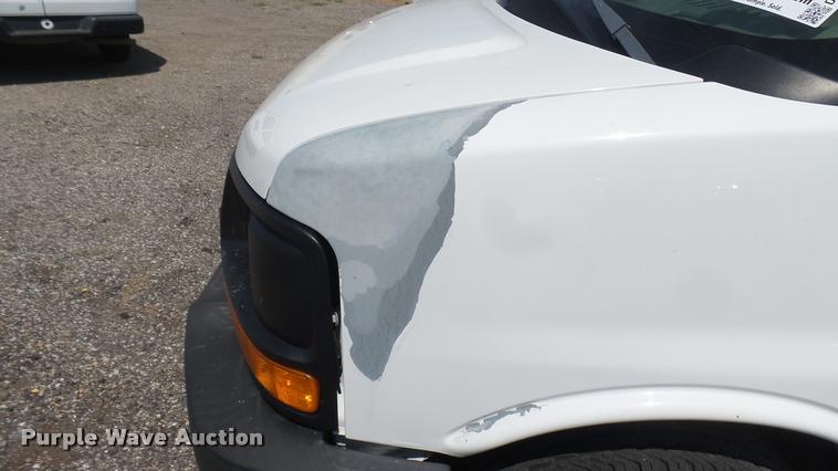 image for item DB3408 2005 Chevrolet Express 2500 Cargo van