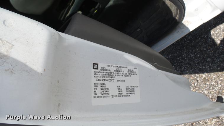 image for item DB3408 2005 Chevrolet Express 2500 Cargo van