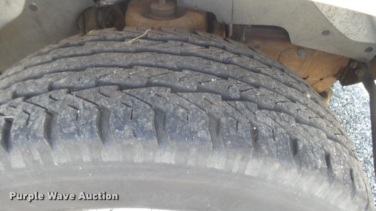 image for item DB3408 2005 Chevrolet Express 2500 Cargo van