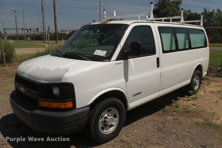 image for item DB3409 2005 Chevrolet Express 2500 Cargo van
