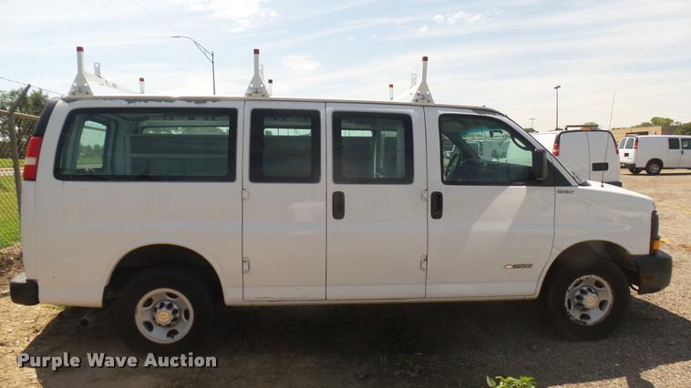 image for item DB3409 2005 Chevrolet Express 2500 Cargo van