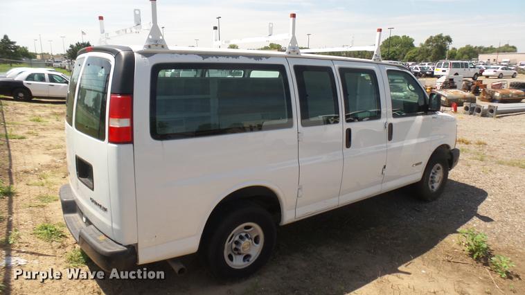 image for item DB3409 2005 Chevrolet Express 2500 Cargo van