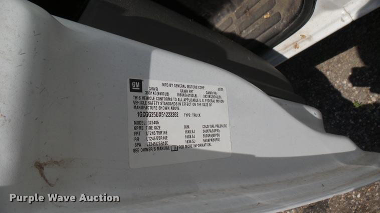 image for item DB3409 2005 Chevrolet Express 2500 Cargo van