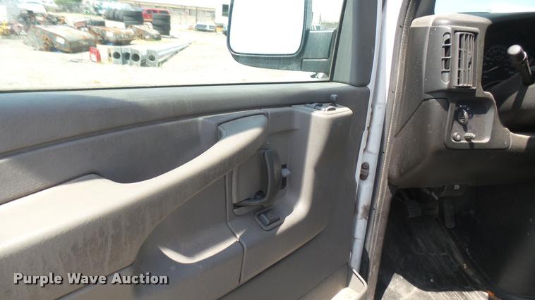 image for item DB3409 2005 Chevrolet Express 2500 Cargo van