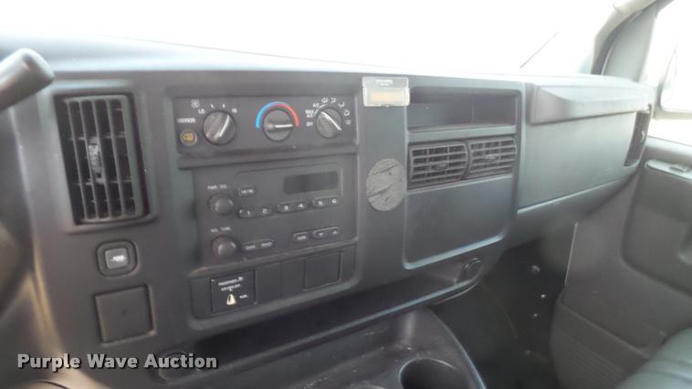 image for item DB3409 2005 Chevrolet Express 2500 Cargo van