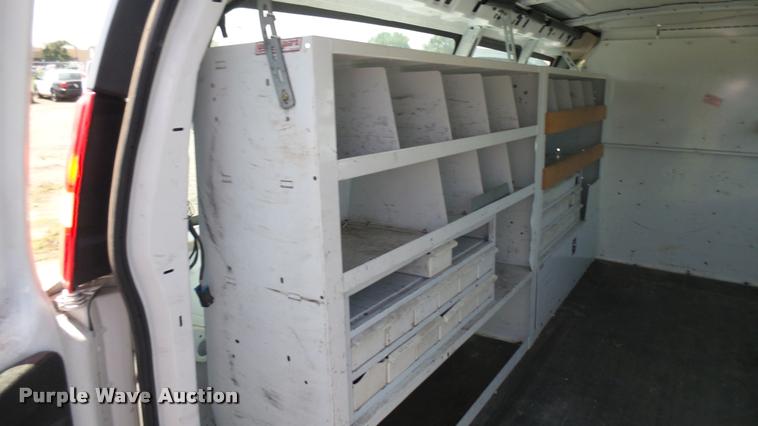 image for item DB3409 2005 Chevrolet Express 2500 Cargo van