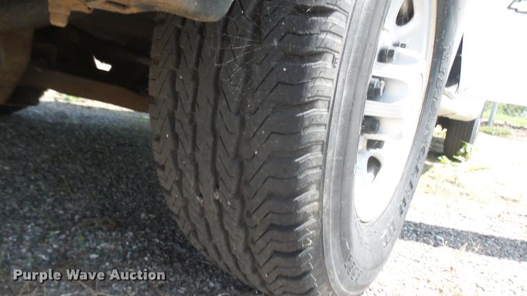 image for item DB3409 2005 Chevrolet Express 2500 Cargo van