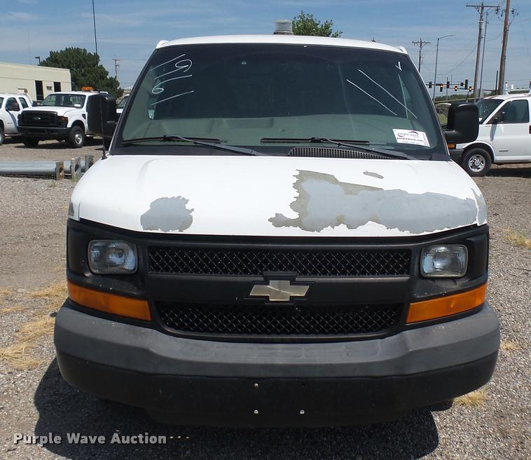 image for item DB3410 2009 Chevrolet Express 2500 Cargo animal control van