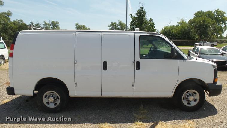 image for item DB3410 2009 Chevrolet Express 2500 Cargo animal control van