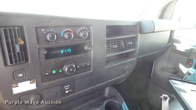 image for item DB3410 2009 Chevrolet Express 2500 Cargo animal control van