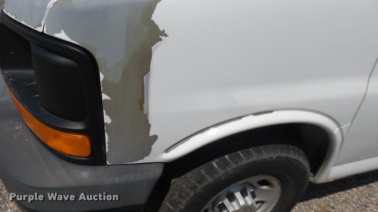 image for item DB3410 2009 Chevrolet Express 2500 Cargo animal control van