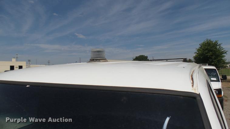 image for item DB3410 2009 Chevrolet Express 2500 Cargo animal control van