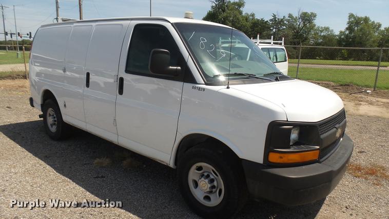 image for item DB3411 2008 Chevrolet Express 2500 Cargo animal control van