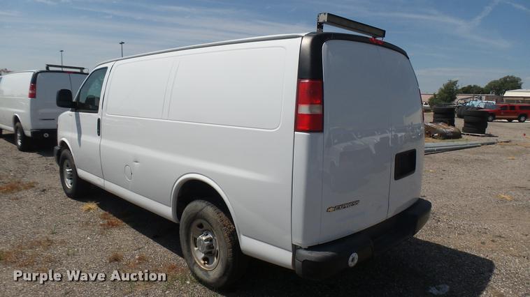 image for item DB3411 2008 Chevrolet Express 2500 Cargo animal control van