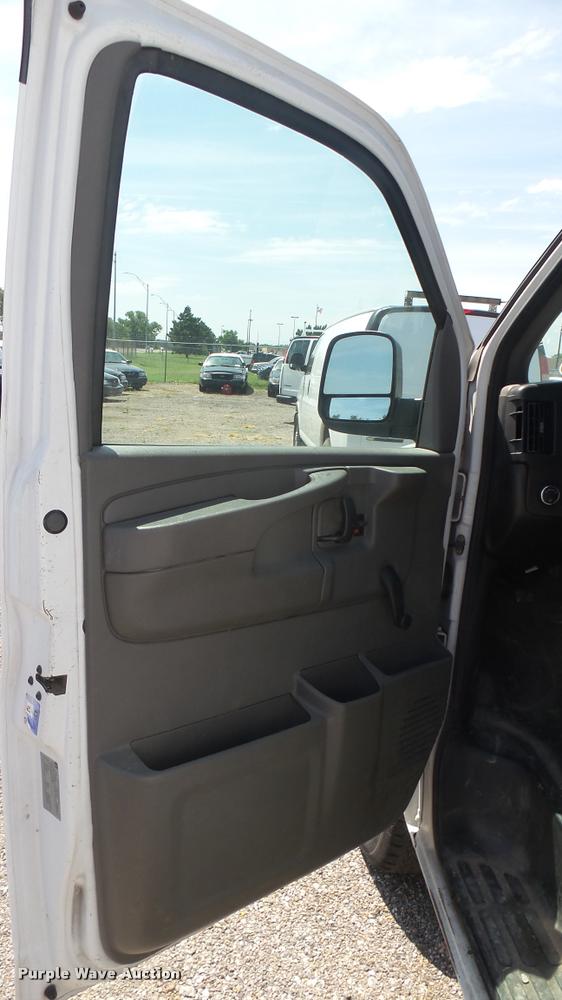 image for item DB3411 2008 Chevrolet Express 2500 Cargo animal control van