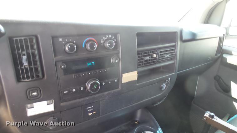 image for item DB3411 2008 Chevrolet Express 2500 Cargo animal control van