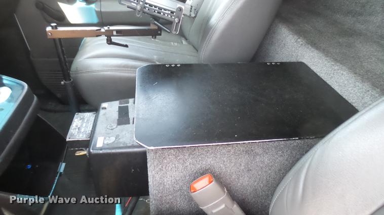 image for item DB3411 2008 Chevrolet Express 2500 Cargo animal control van