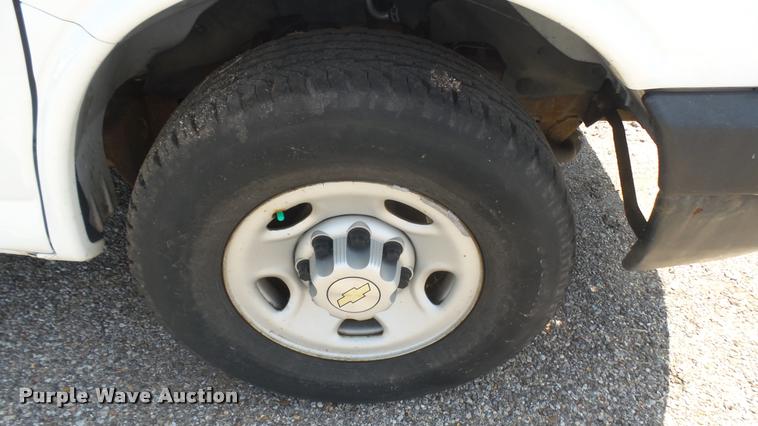 image for item DB3411 2008 Chevrolet Express 2500 Cargo animal control van