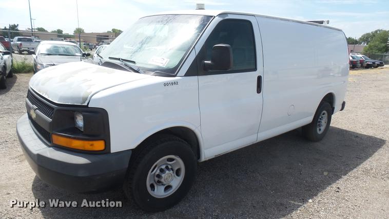 image for item DB3412 2009 Chevrolet Express 2500 Cargo animal control van