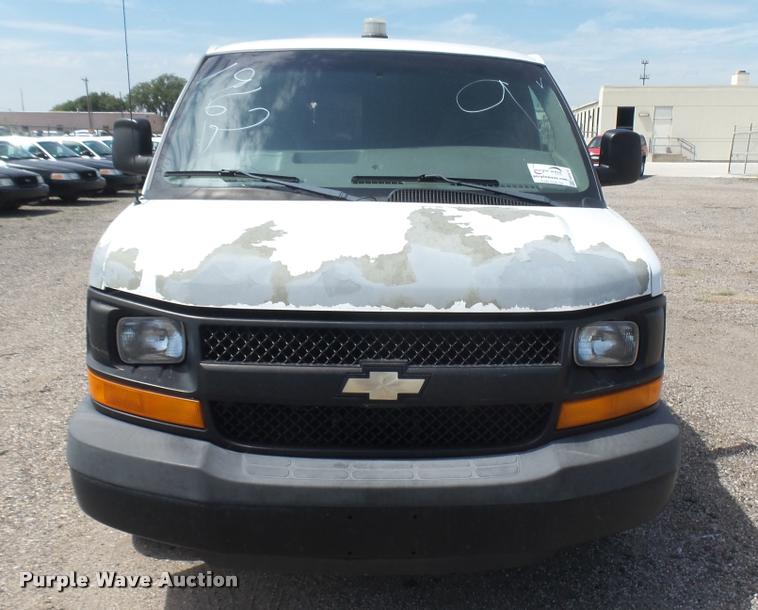 image for item DB3412 2009 Chevrolet Express 2500 Cargo animal control van
