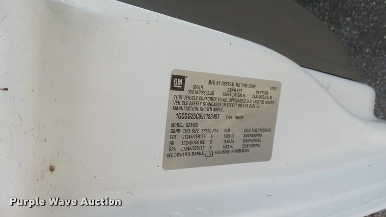 image for item DB3412 2009 Chevrolet Express 2500 Cargo animal control van