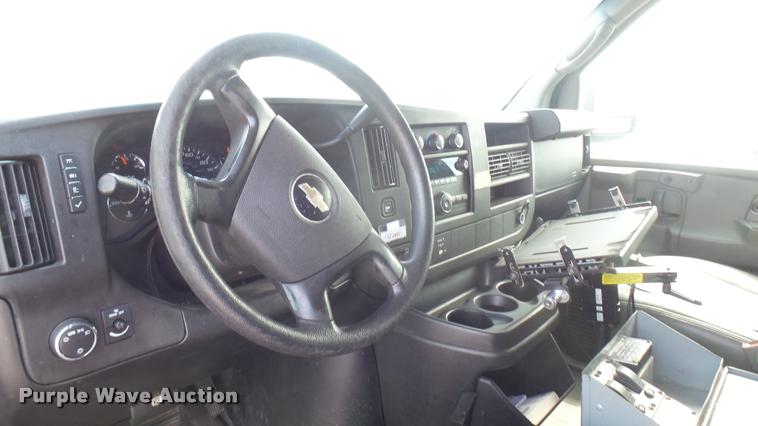 image for item DB3412 2009 Chevrolet Express 2500 Cargo animal control van